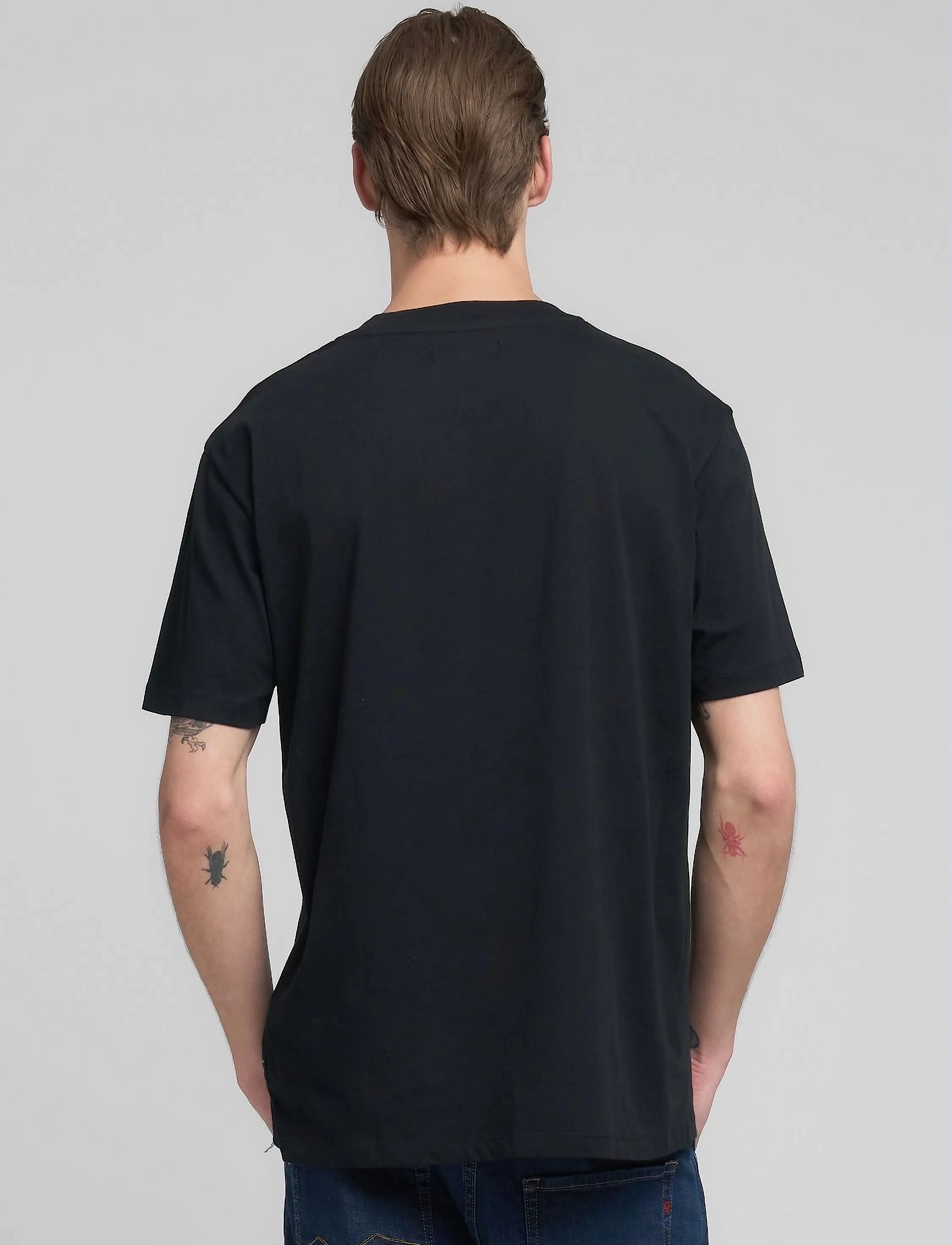 T-shirt 6