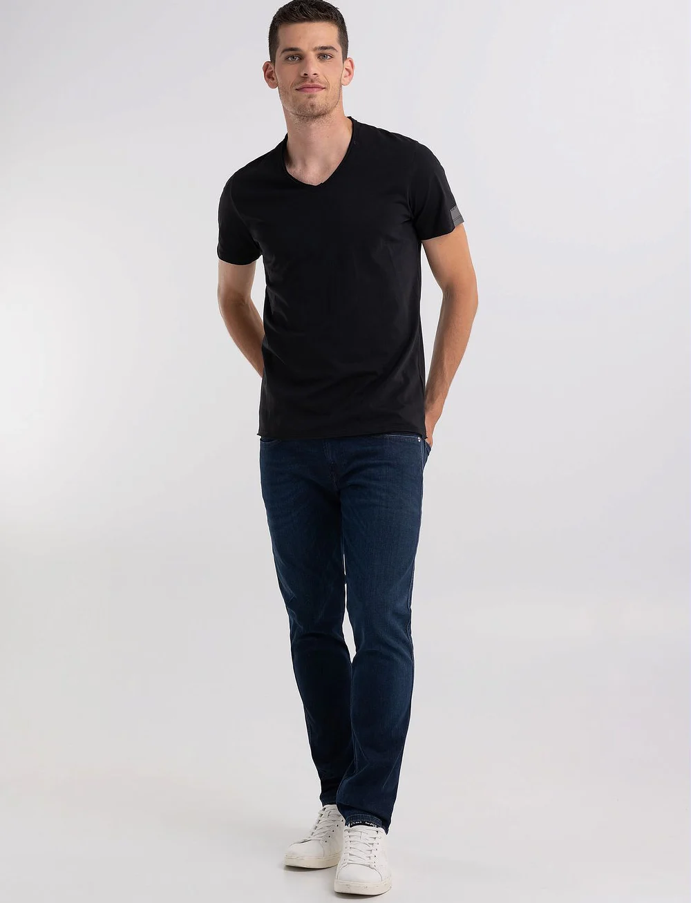 Replay - T-Shirt 0 - t-shirts med v-hals - black - 3