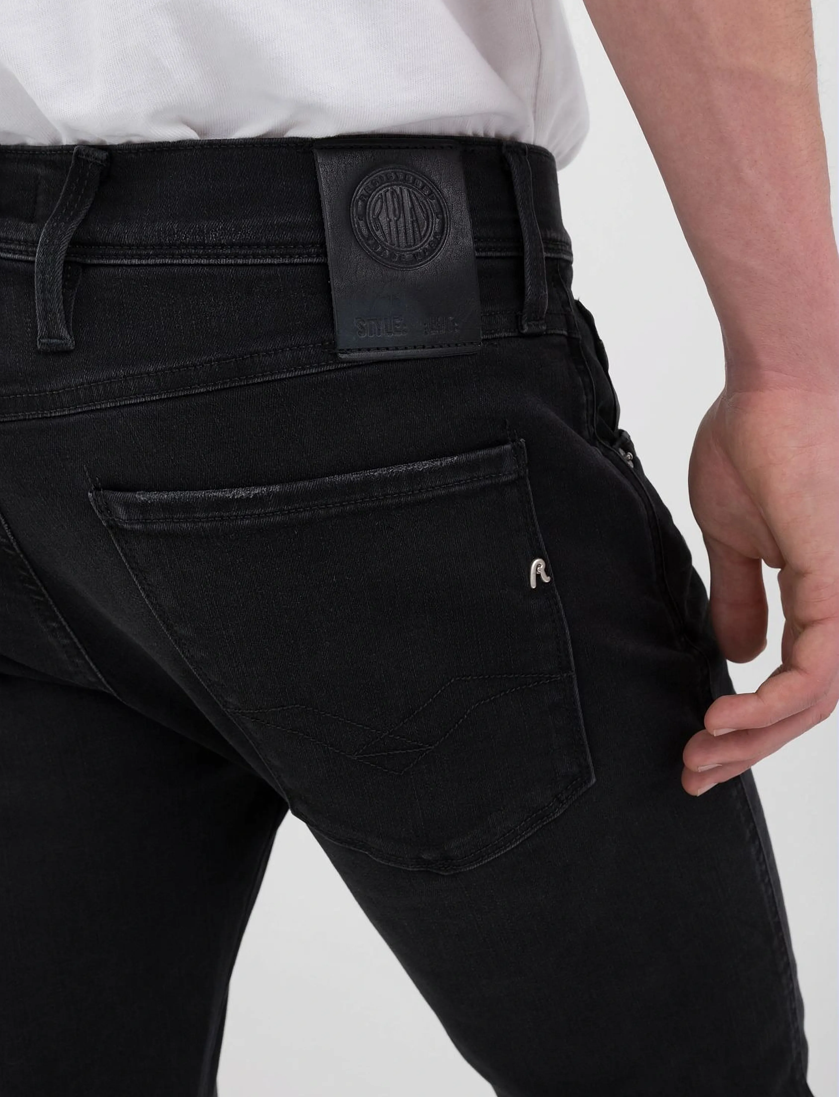 Anbass Trousers Slim Hyper Cloud 10