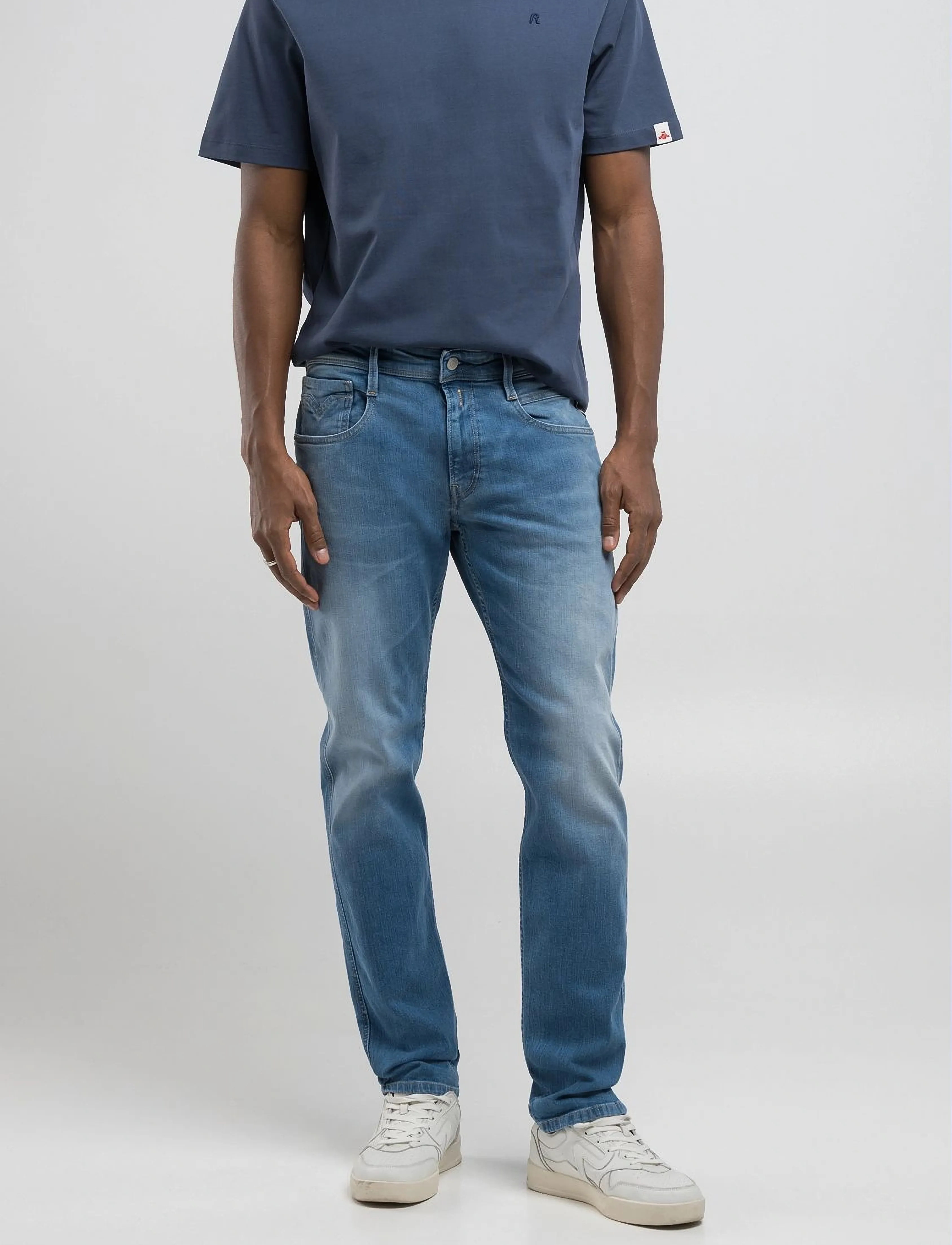 Replay - ANBASS Trousers SLIM 573 ECO PLUS - aptempti džinsai - blue - 4
