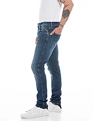 Replay - ANBASS Trousers SLIM HYPERFLEX ORIGINAL - kitsad teksad - blue - 4