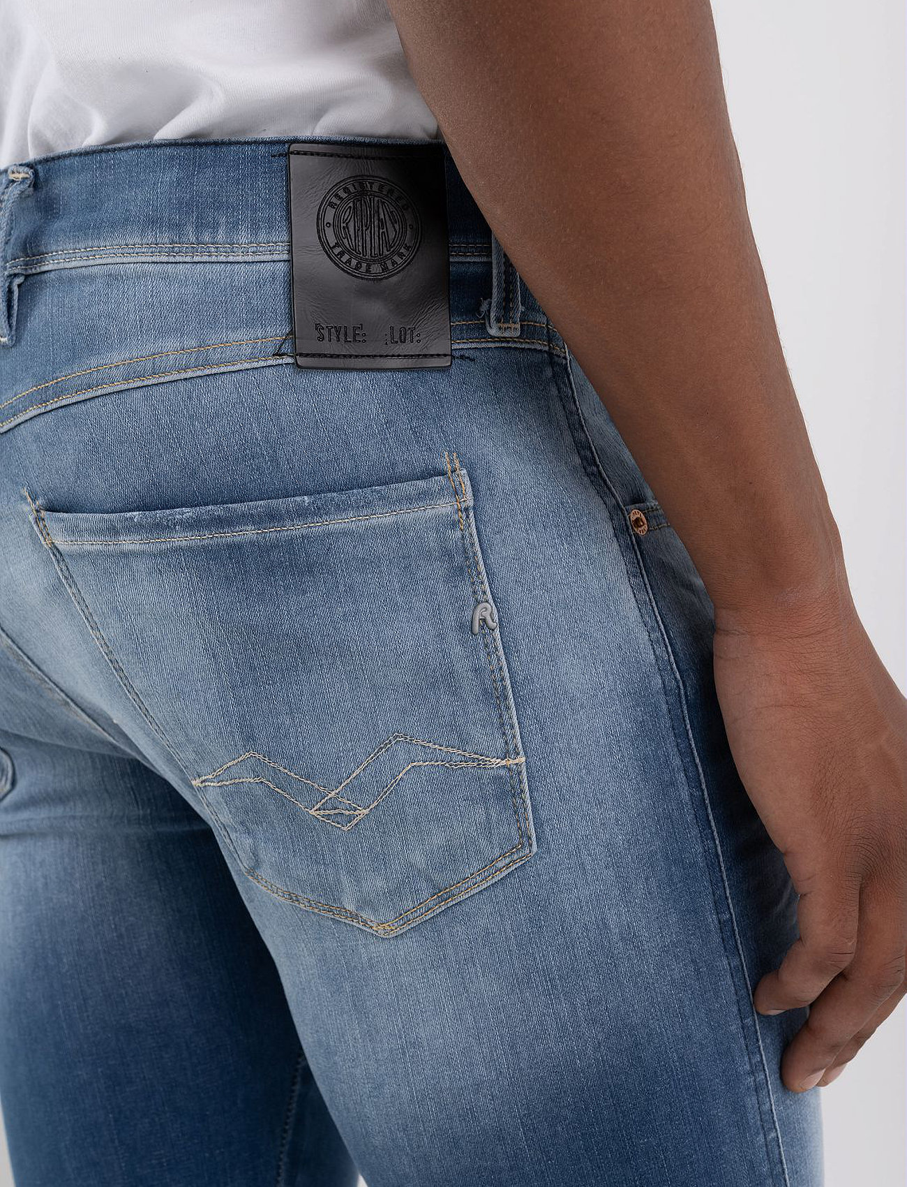 Replay - ANBASS Trousers SLIM Hyperflex Re-Used - medium blue - 5