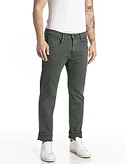 Replay - ANBASS Trousers Hyperflex Colour XLite - kitsad teksad - military green.. - 5