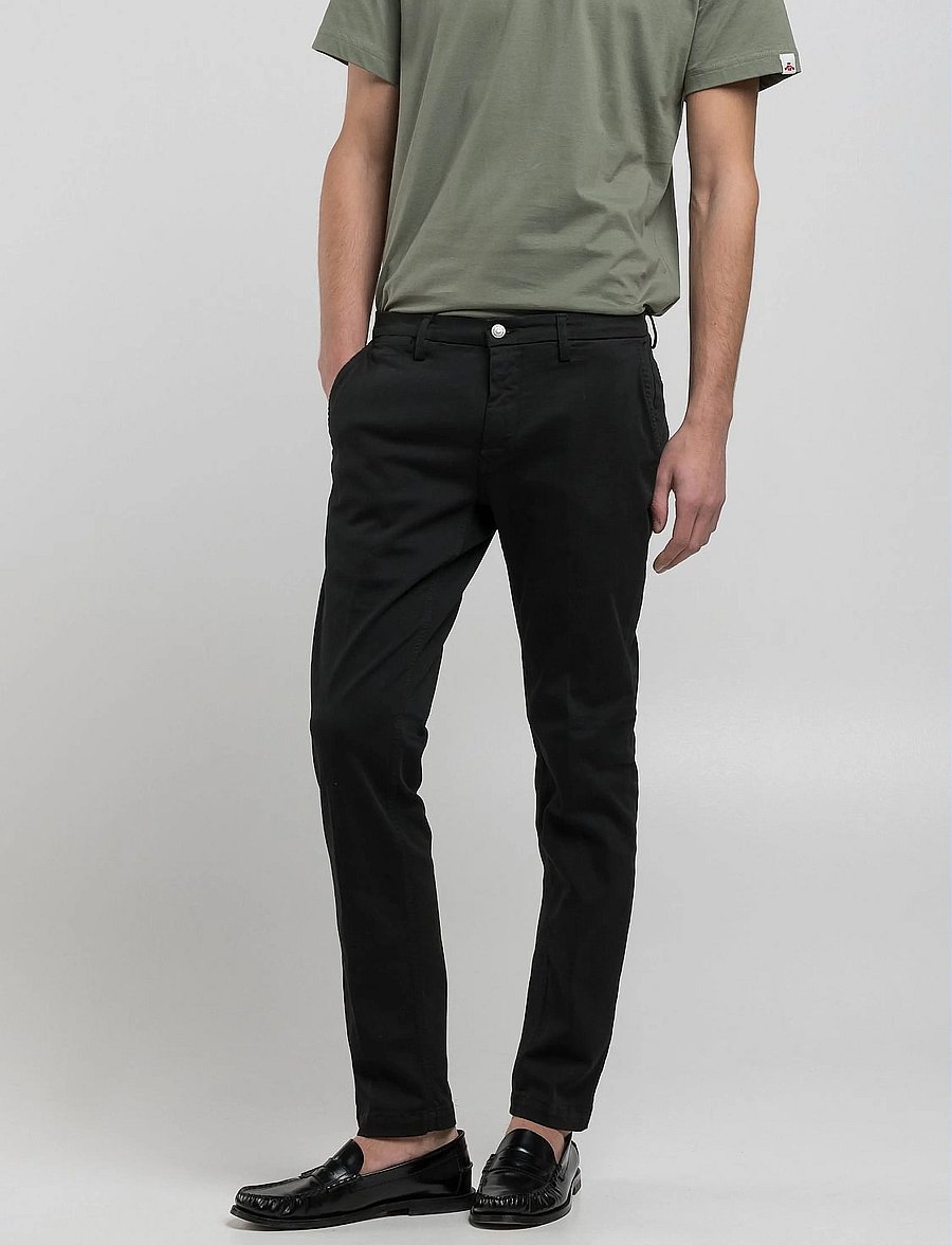 Replay - ZEUMAR Trousers SLIM Hyperchino Color Xlite - chinos - black - 5