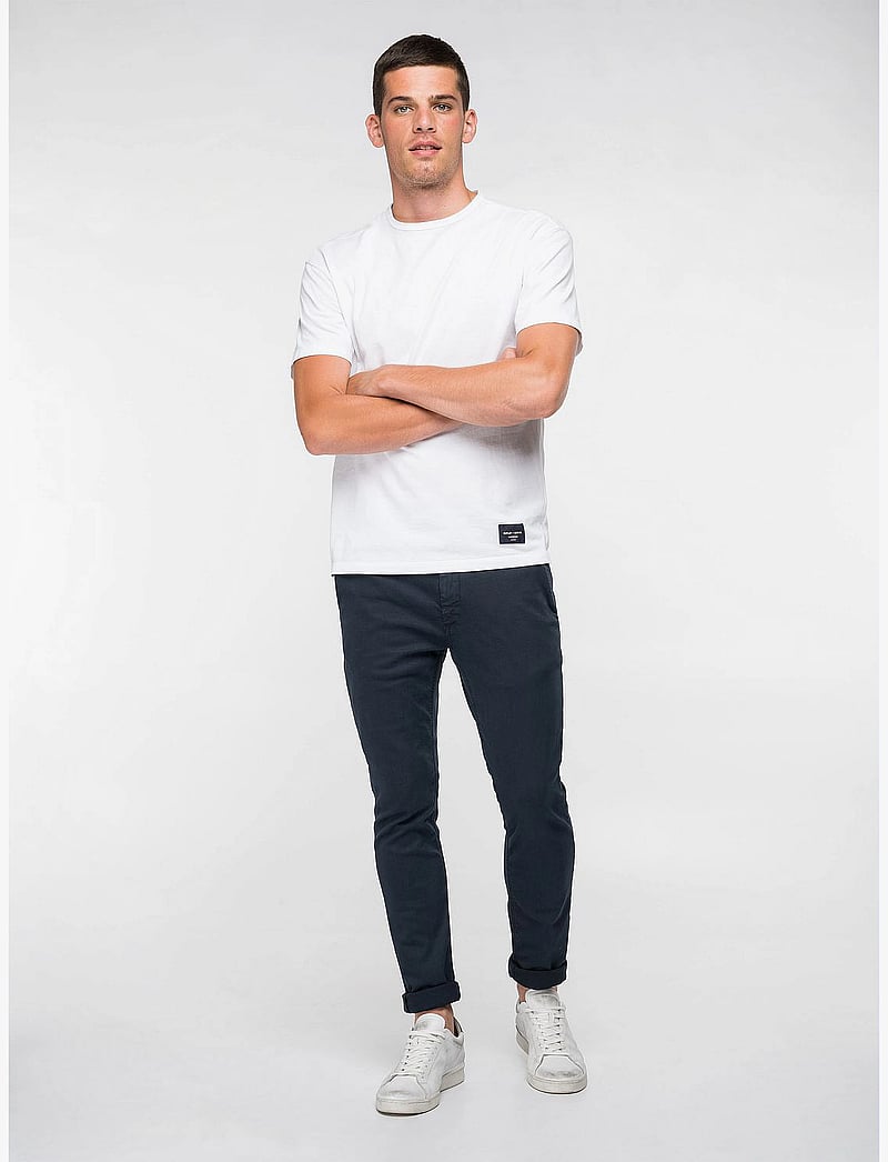 Replay - ZEUMAR Trousers SLIM Hyperchino Color Xlite - chinos - blue - 4