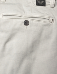Replay - ZEUMAR Trousers Hyperchino Color Xlite - džinsa bikses ar tievām starām - grey - 4
