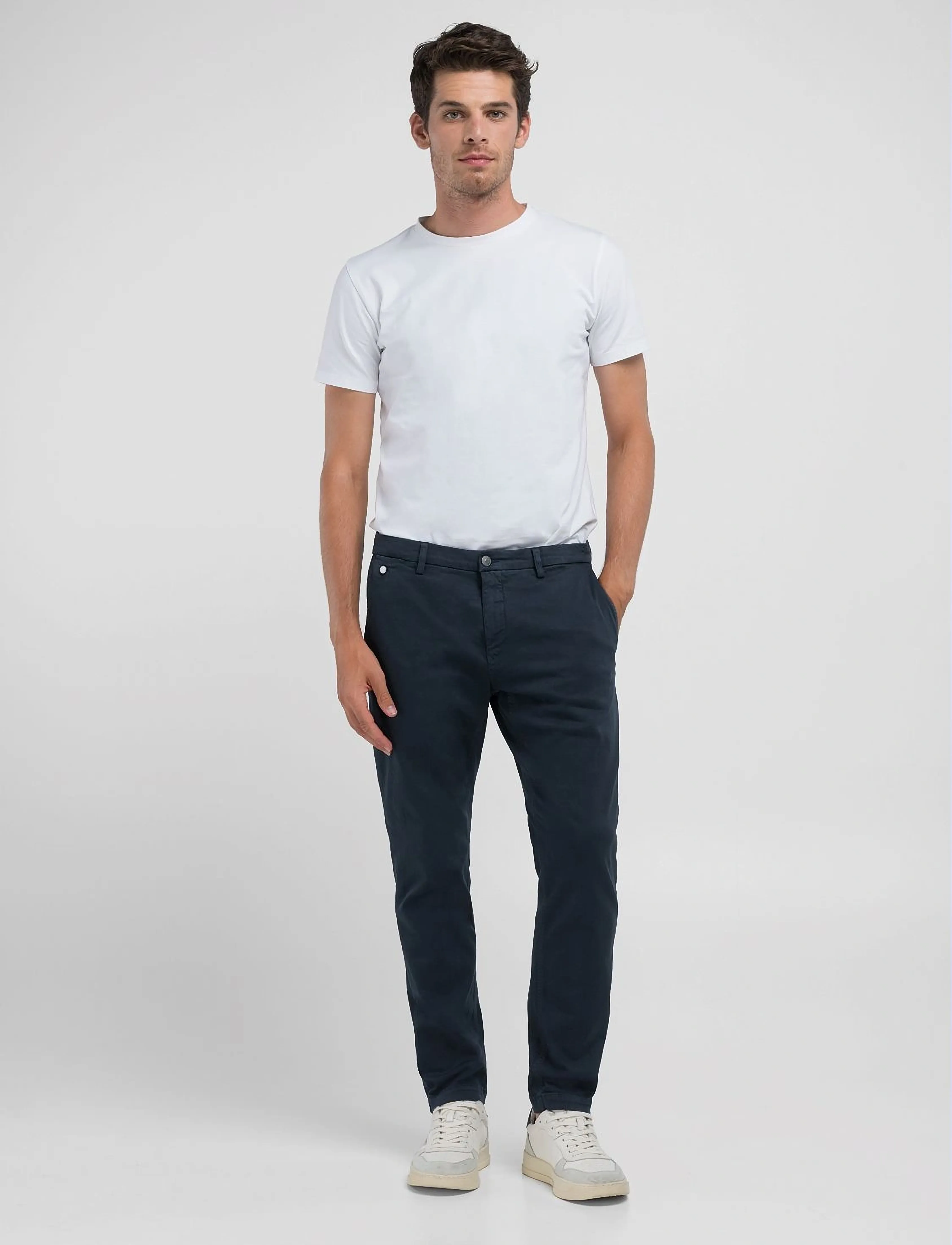 Replay - BENNI Trousers REGULAR Hyperchino Color Xlite - vabaaja püksid - blue - 5