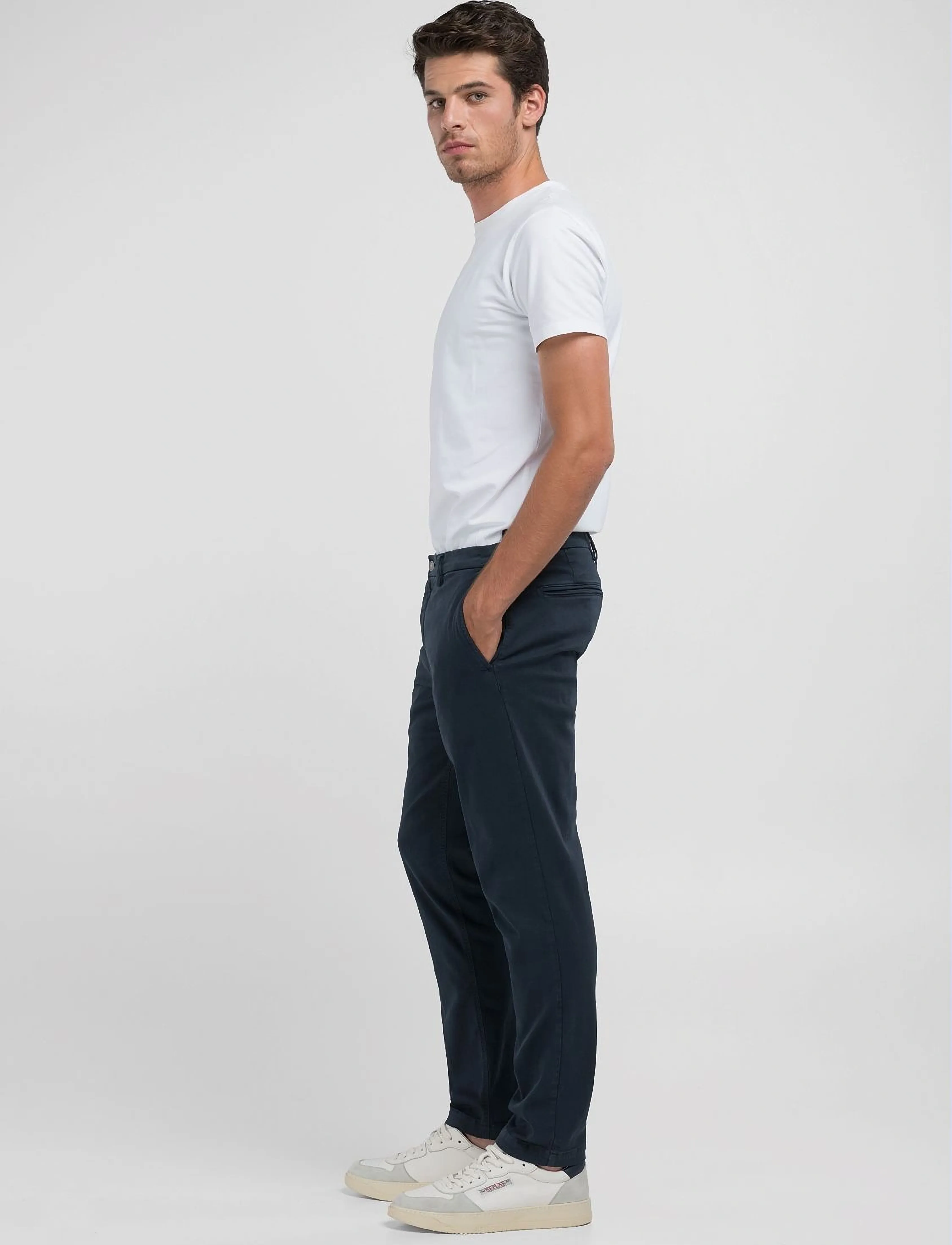 REPLAY Benni Regular Hyperchino Color Xlite Denim Trousers chinos herr – bild 5
