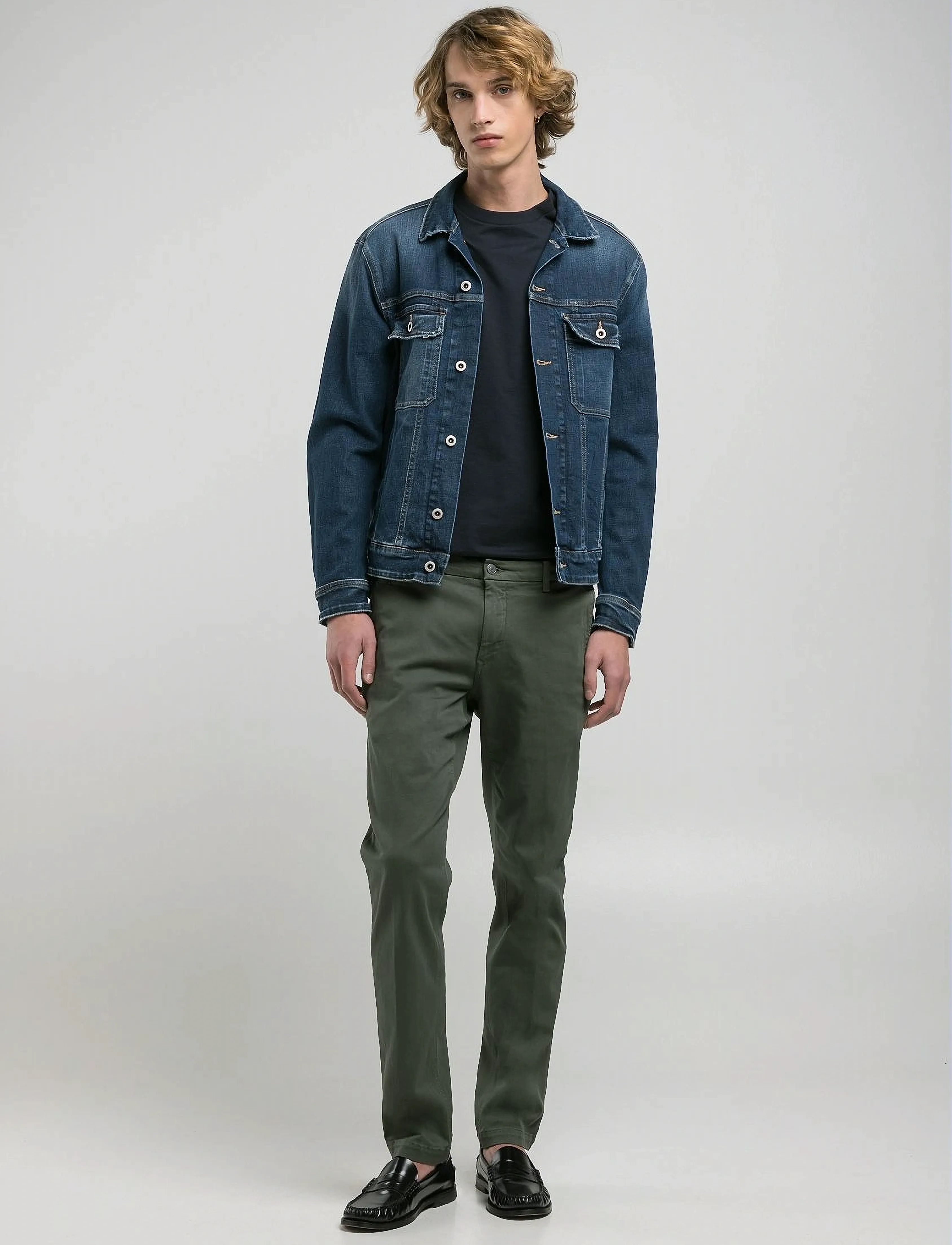 Replay - BENNI REGULAR Hyperchino Color Xlite  DENIM Trousers - casual bukser - green - 3