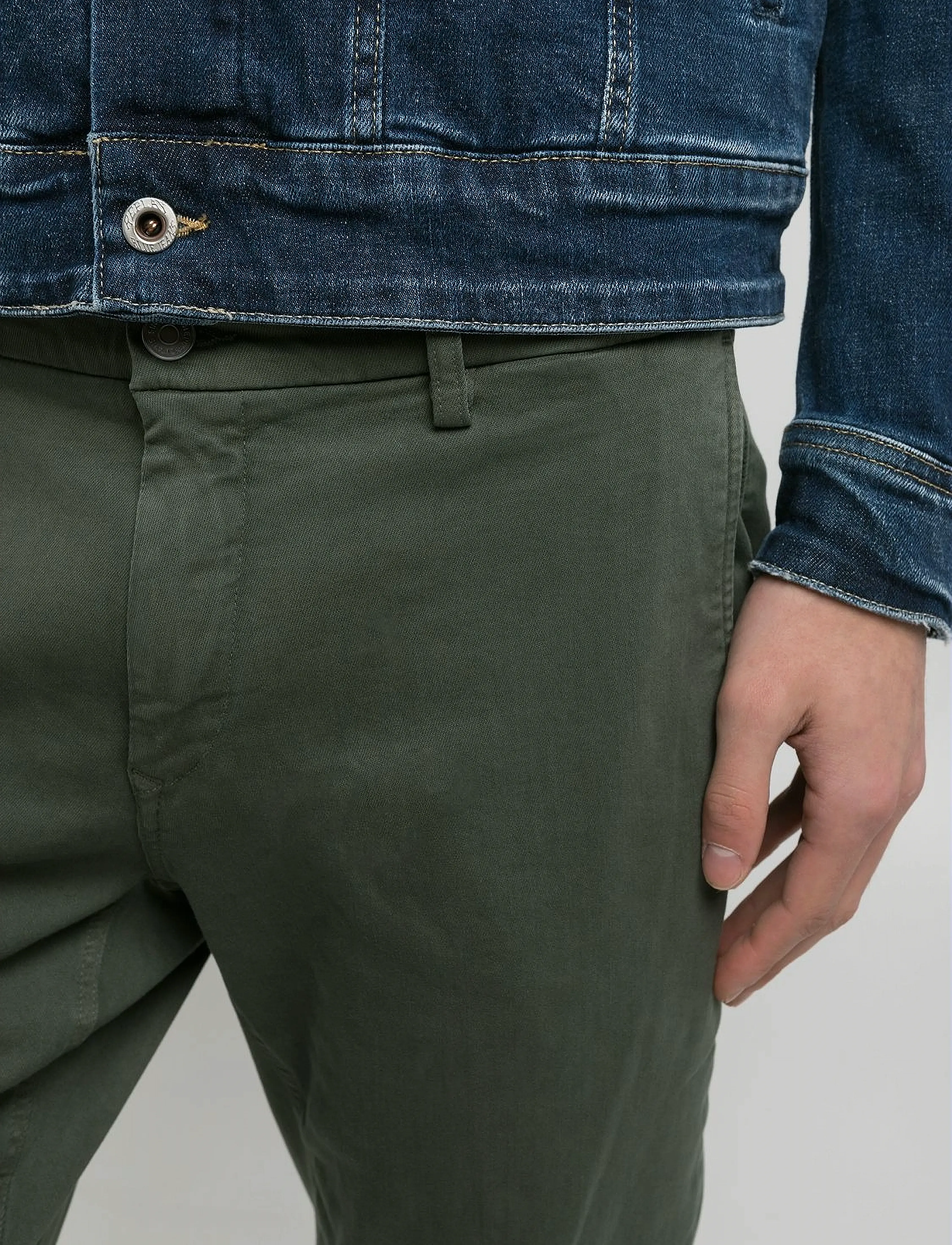 Replay - BENNI REGULAR Hyperchino Color Xlite  DENIM Trousers - casual bukser - green - 5