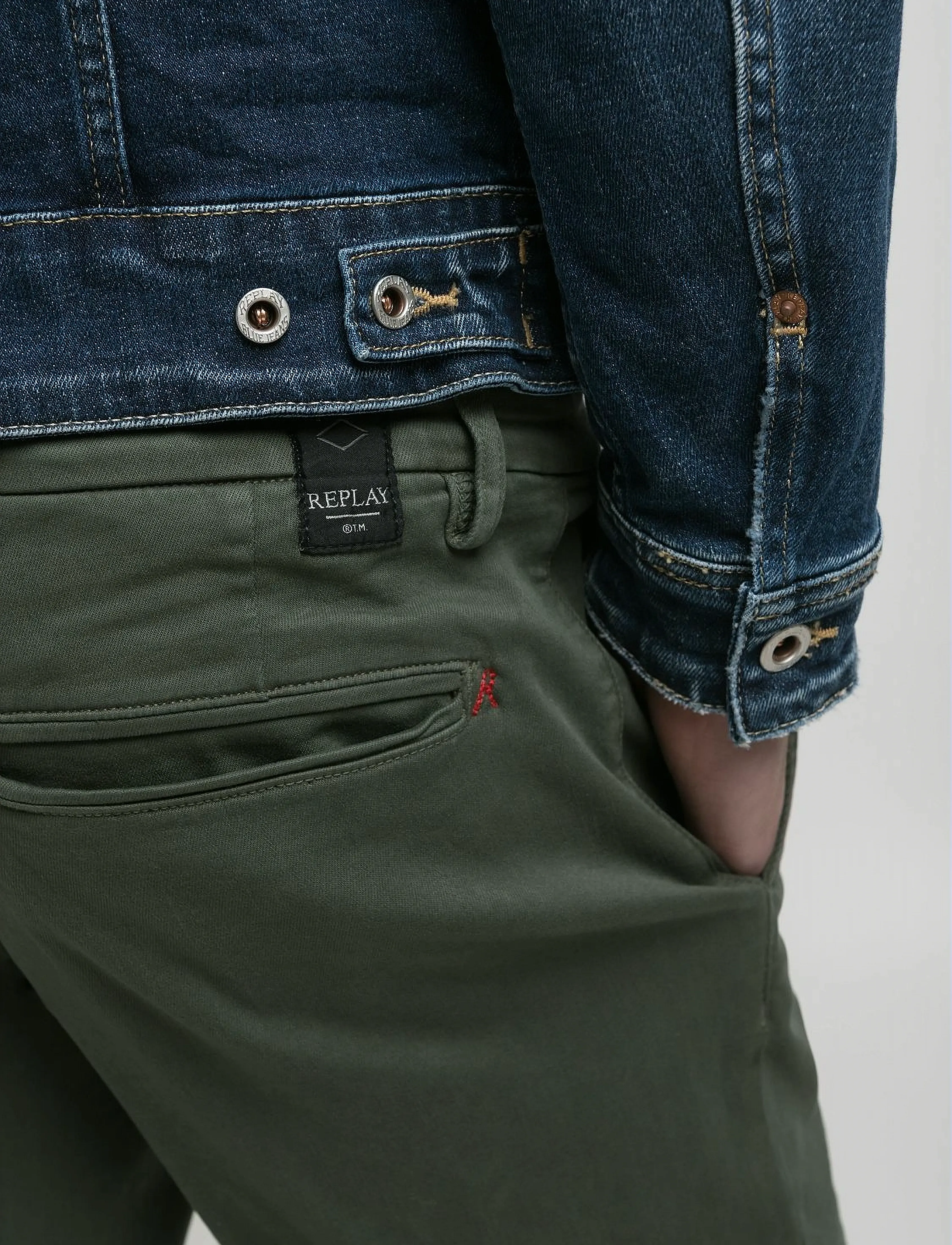 REPLAY Benni Regular Hyperchino Color Xlite Denim Trousers chinos herr – bild 6