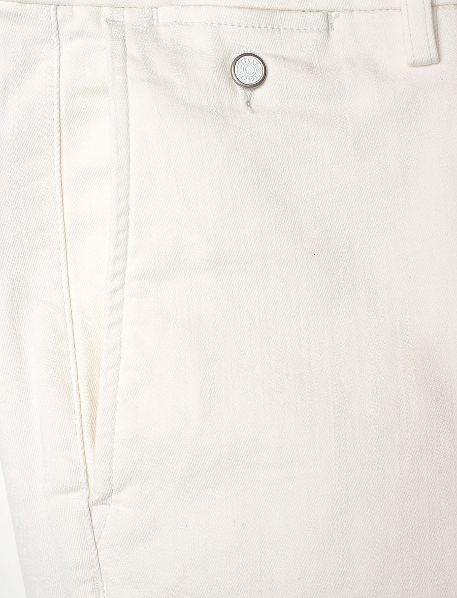 Replay - BENNI REGULAR Hyperchino Color Xlite DENIM Trousers - casual bukser - white - 4