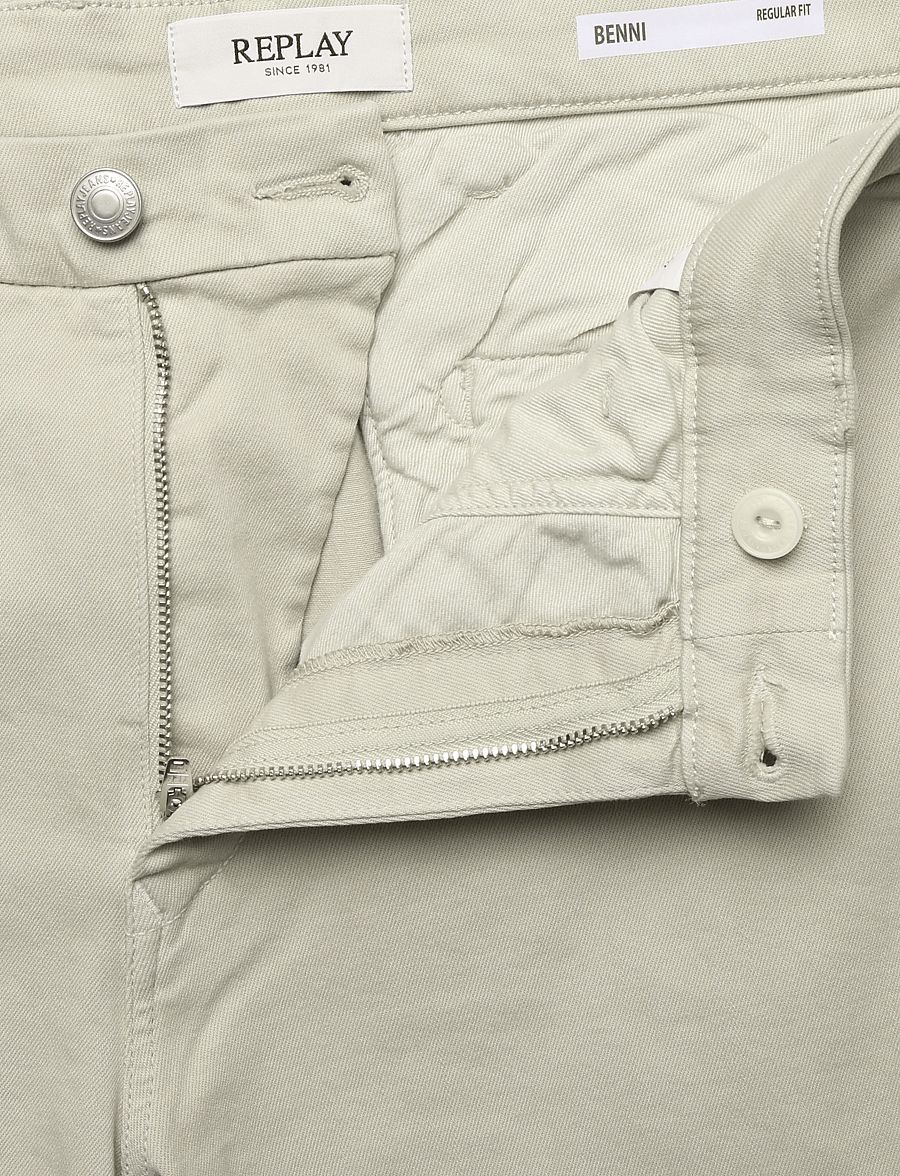 Replay - BENNI REGULAR Hyperchino Color Xlite DENIM Trousers - freizeithosen - white - 4