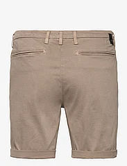 Replay - BENNI SHORT Shorts REGULAR Hyperchino Color Xlite - chino shorts - beige - 1