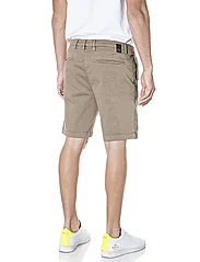 Replay - BENNI SHORT Shorts REGULAR Hyperchino Color Xlite - chino shorts - beige - 3