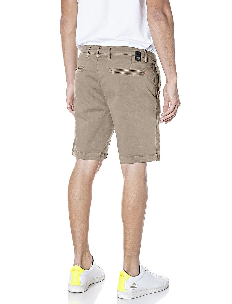 Replay - BENNI SHORT Shorts REGULAR Hyperchino Color Xlite - casual shorts - beige - 3