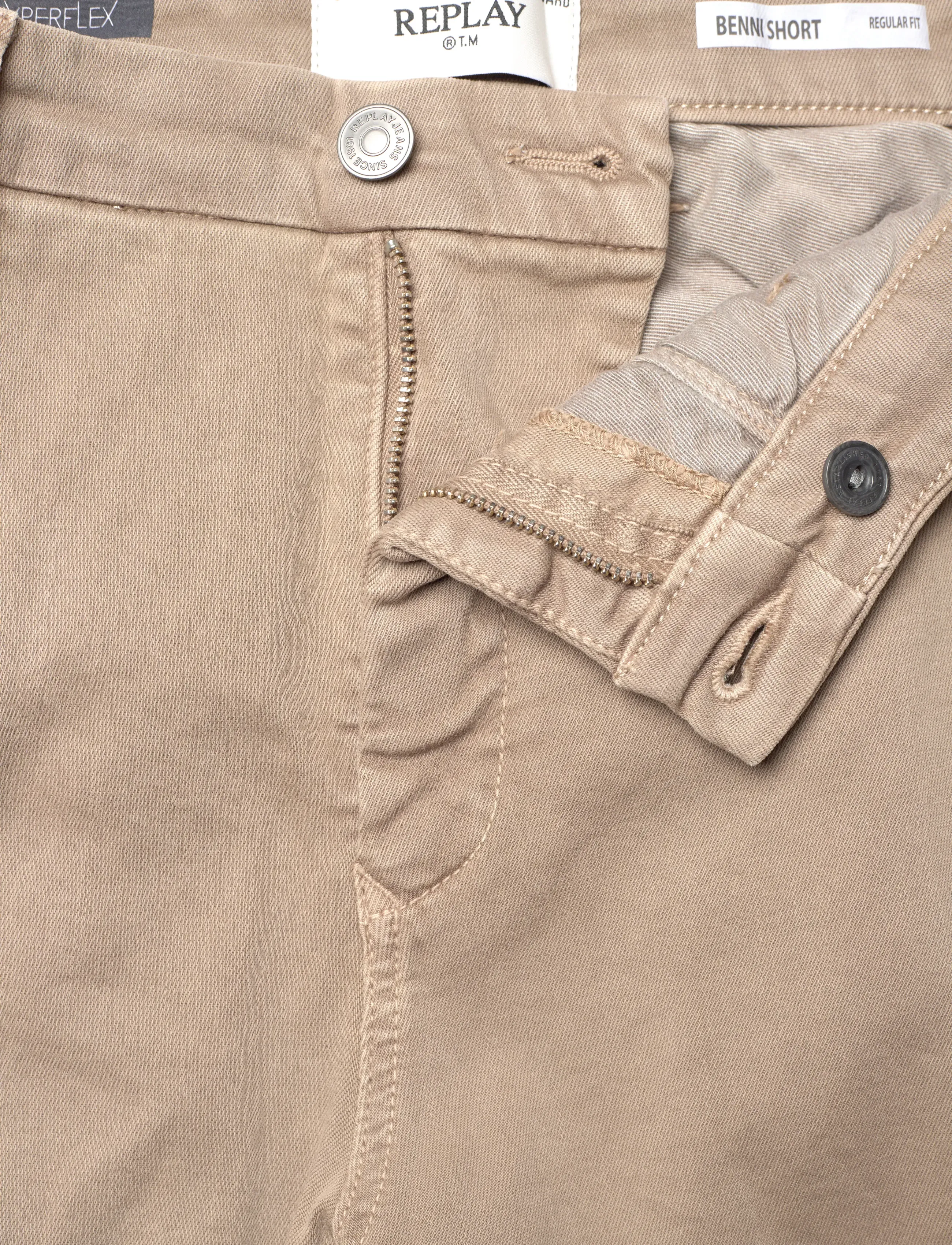 Replay - BENNI SHORT Shorts REGULAR Hyperchino Color Xlite - casual shorts - beige - 5