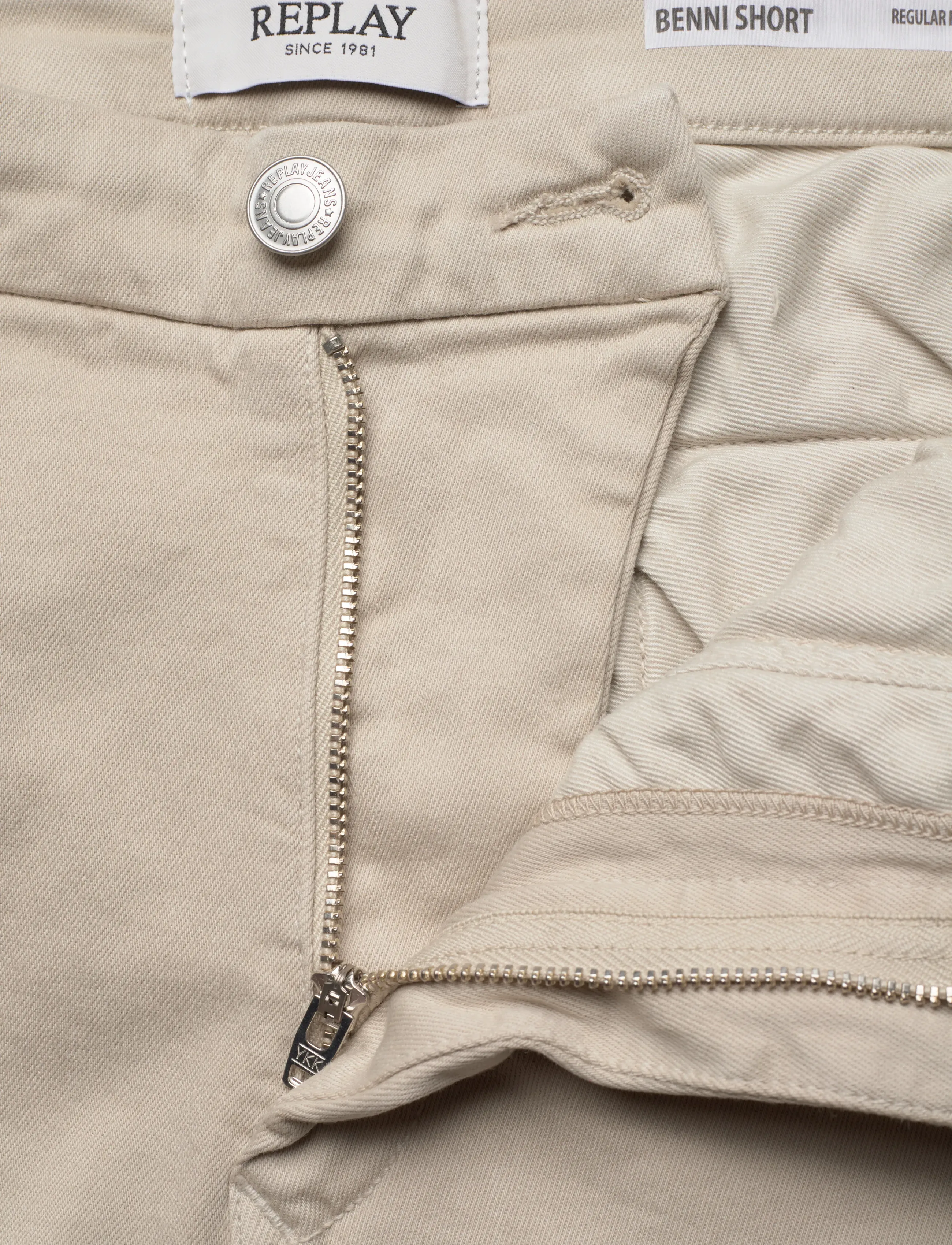 Replay - BENNI SHORT Shorts REGULAR Hyperchino Color Xlite - casual shorts - beige - 5