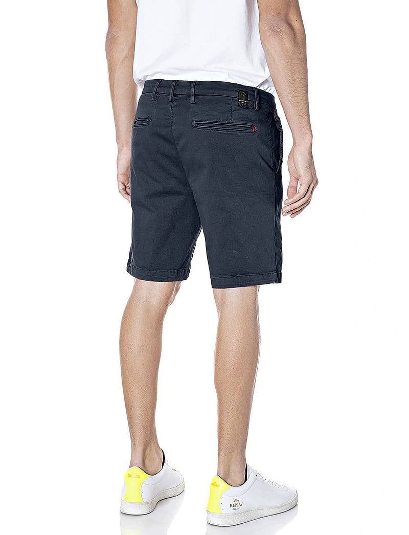 Replay - BENNI SHORT Shorts REGULAR Hyperchino Color Xlite - casual shorts - blue - 3