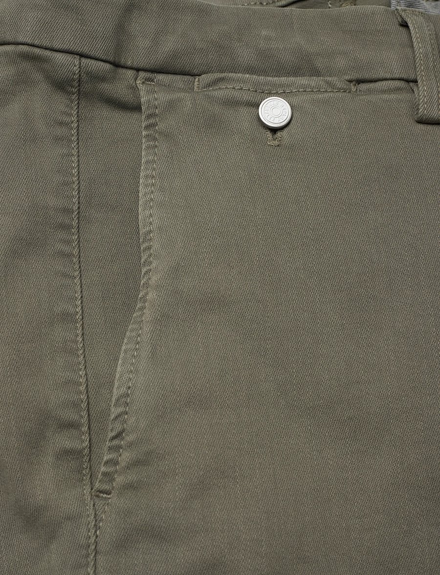 Replay - BENNI SHORT Shorts REGULAR Hyperchino Color Xlite - freizeitshorts - green - 5