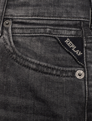 Replay - THAD Trousers BOYFRIEND - alt laienevad teksad - black - 2