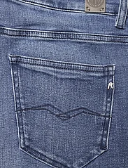 Replay - ANYTA Shorts  C-Stretch - korte jeansbroeken - blue - 4