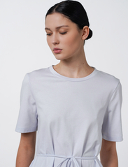 Residus - OFELIA ORGANIC COTTON DRESS - t-skjortekjoler - pale blue - 18
