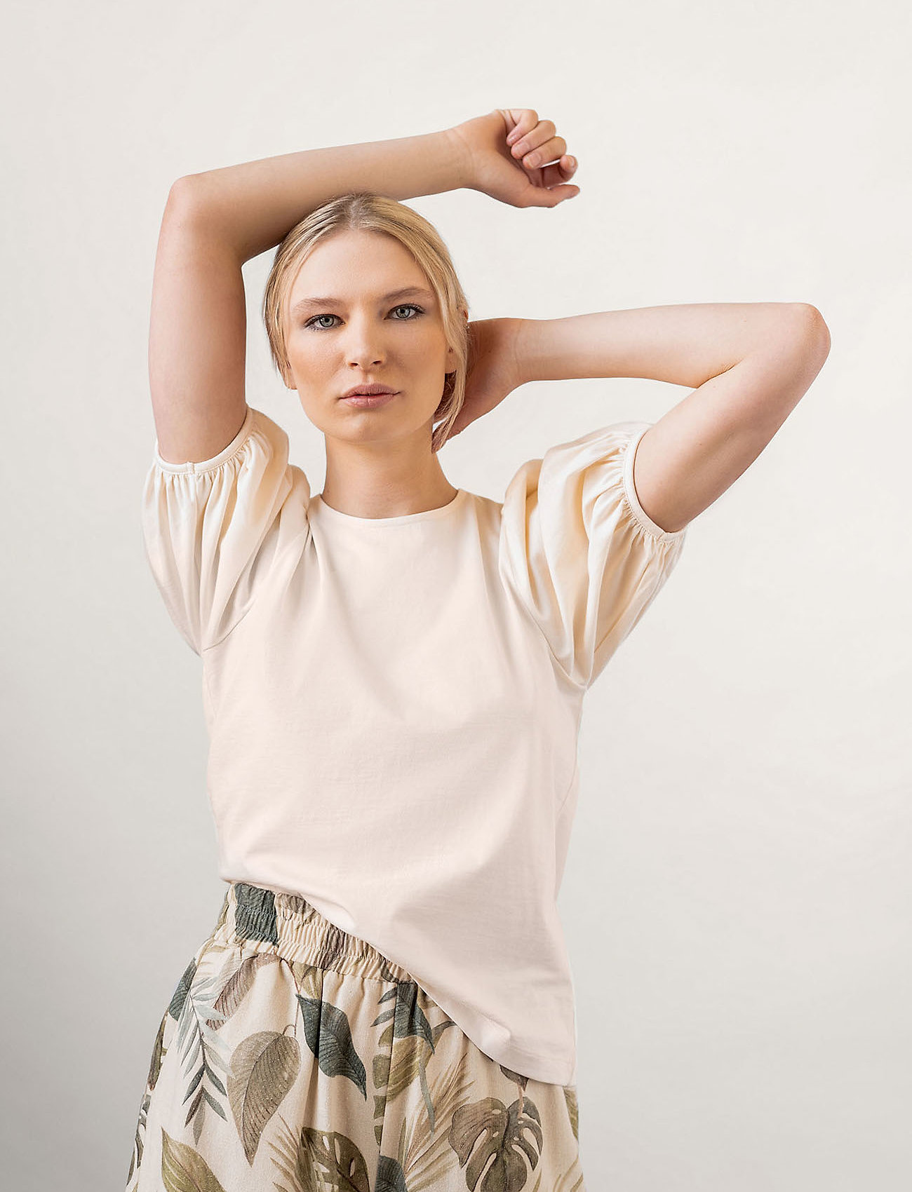Residus - Etta Organic Cotton Puff T-shirt - shell - 3
