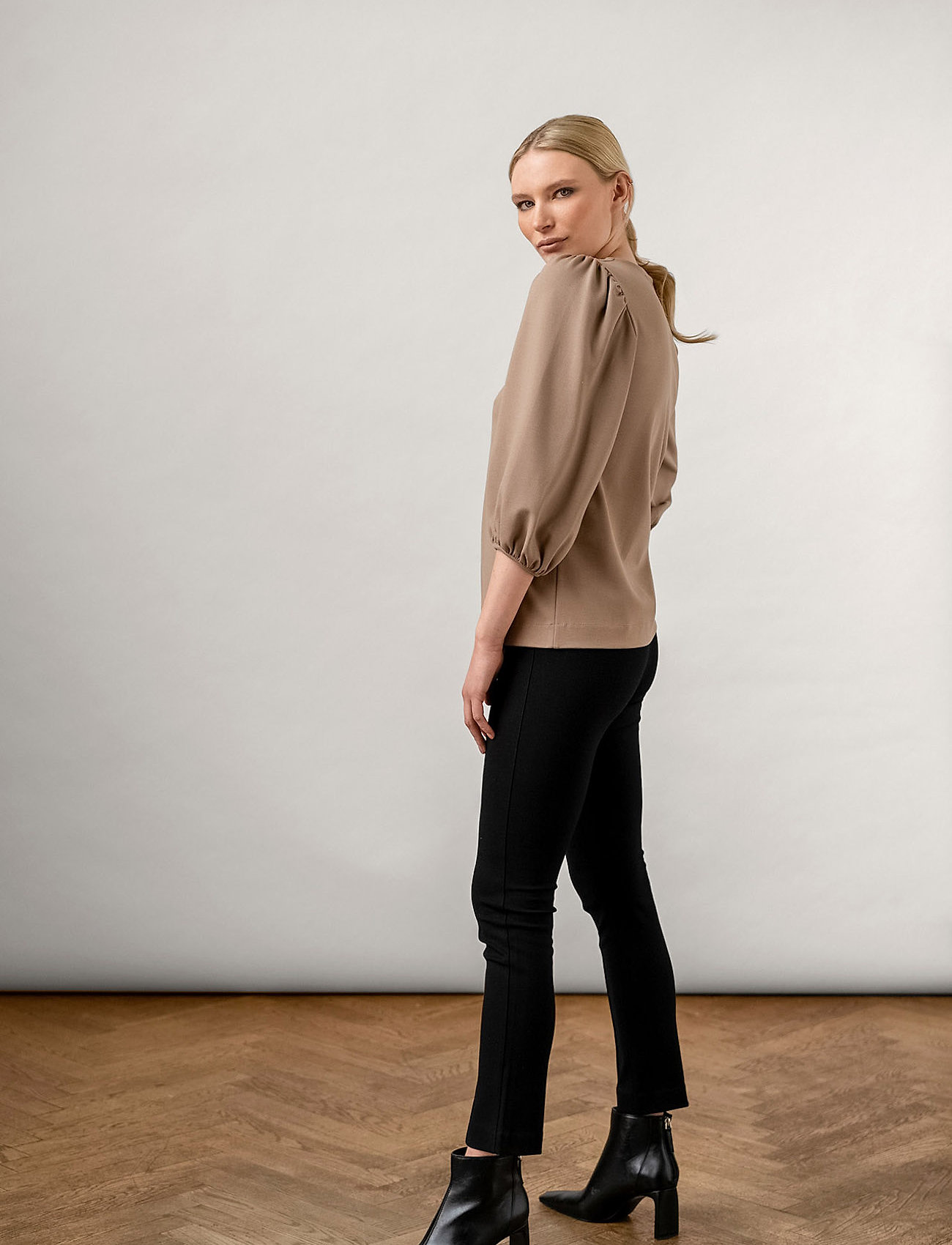 Residus - Emmi Ecovero Top - taupe - 3