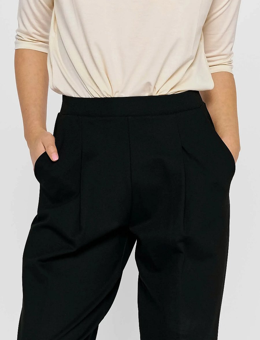 Residus - LEE PLEAT PANT - straight leg trousers - black - 4