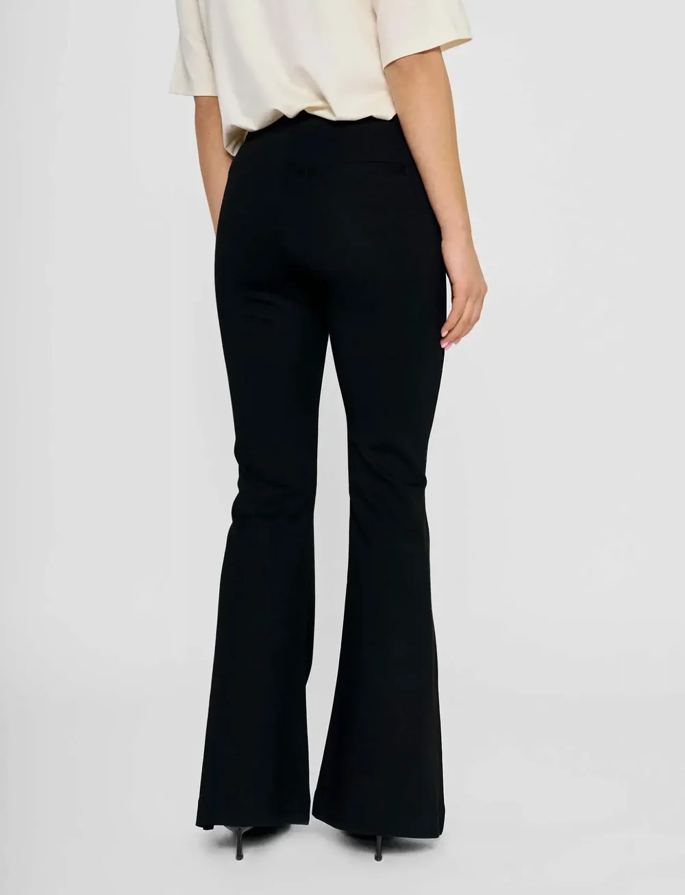 Residus - LINDY PANTS - schlaghose - black - 3