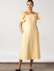 Residus - Mitsu Org Cotton Dress - midimekot - sun - 2