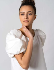 Residus - OSSIA DRESS - short dresses - cloud white - 4