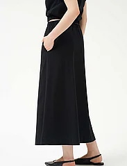 Residus - LAUDIA SKIRT - midi kjolar - black - 3
