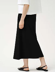 Residus - AMINE SKIRT - midi skirts - black - 3