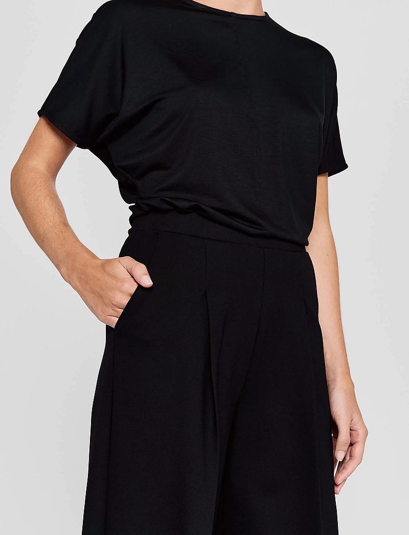 Residus - LAKE PANTS - tailored trousers - black - 4