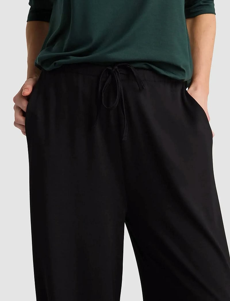 Residus - GREY PANTS - vida byxor - black - 4