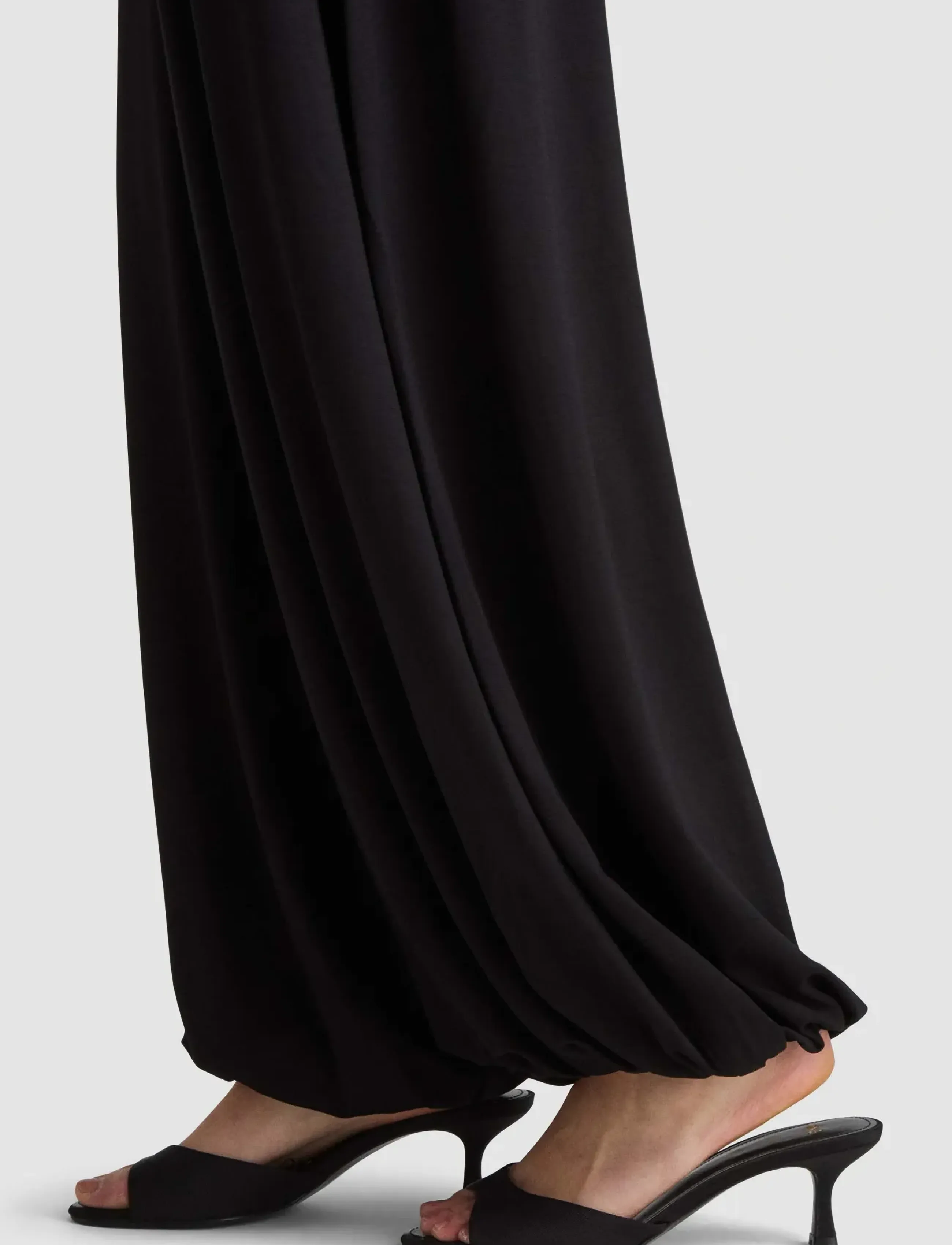 Residus - CARACAS PANTS - hosen mit weitem bein - black - 4