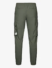 Resteröds - Nylon Cargo Pants - cargo stila bikses - green90 - 1