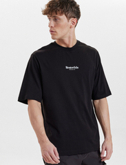 Resteröds - Logo Mid Sleeve Tee GOTS - t-shirts - svart - 4