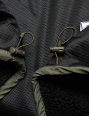 Resteröds - Panel Zip Fleece - sporta džemperi - grÖn - 9