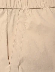 Resteröds - Nylon Loose pants - chino stila bikses - sand - 2