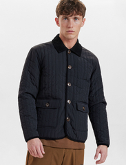 Resteröds - Quilted Jacket - spring jackets - svart - 5