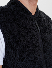 Resteröds - Fleece Vest Recycled - spring jackets - svart - 5