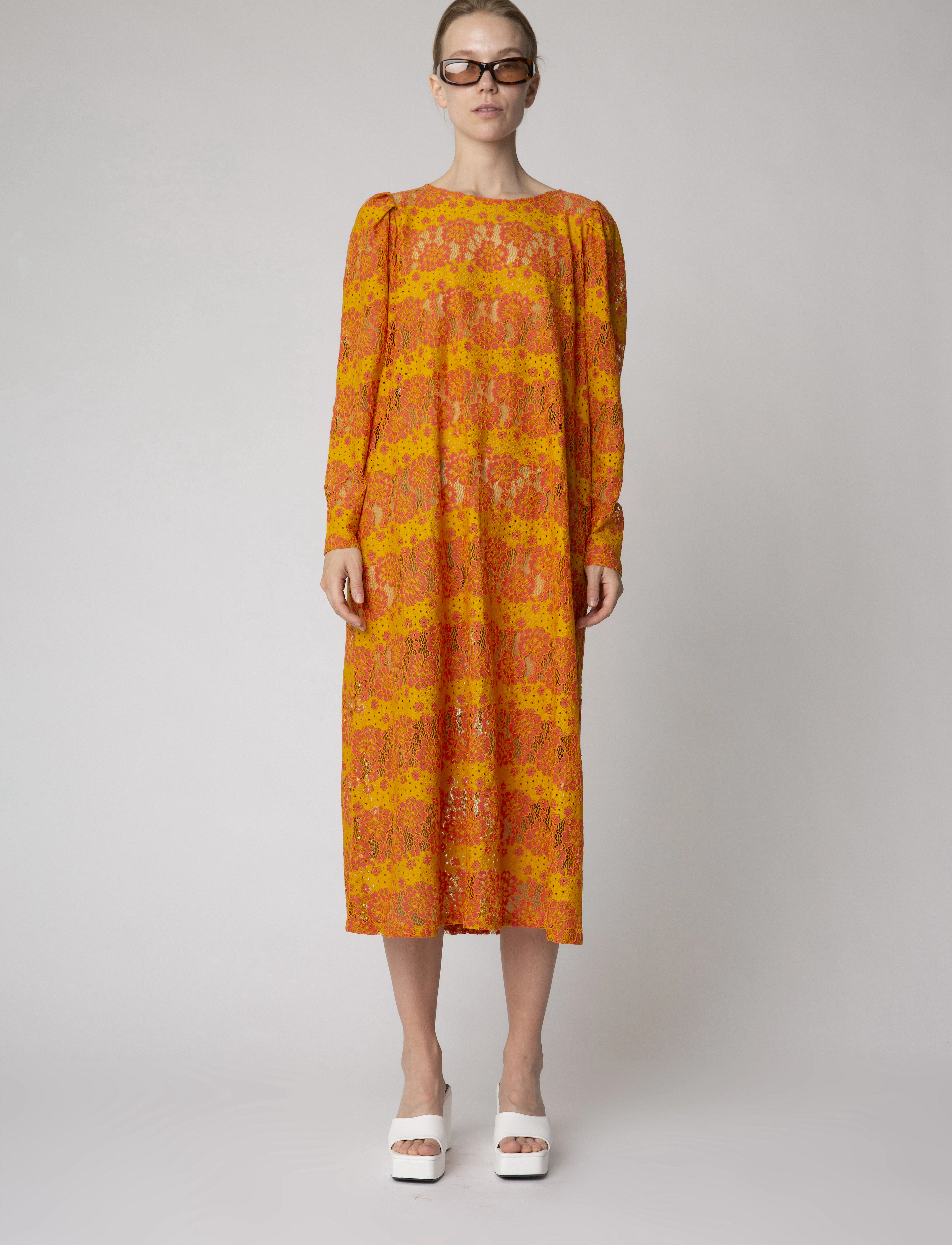 Résumé ReetaRS Dress - Midikleider - FLAME / orange