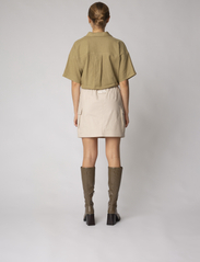Résumé - SumaRS Skirt - korte rokken - light sand - 4