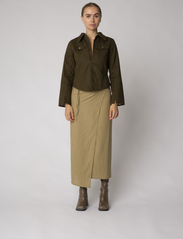 Résumé - SafinaRS Skirt - feestelijke kleding voor outlet-prijzen - warm sand - 2