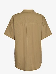 Résumé - SaccaRS Shirt Unisex - kurzärmlige hemden - warm sand - 1