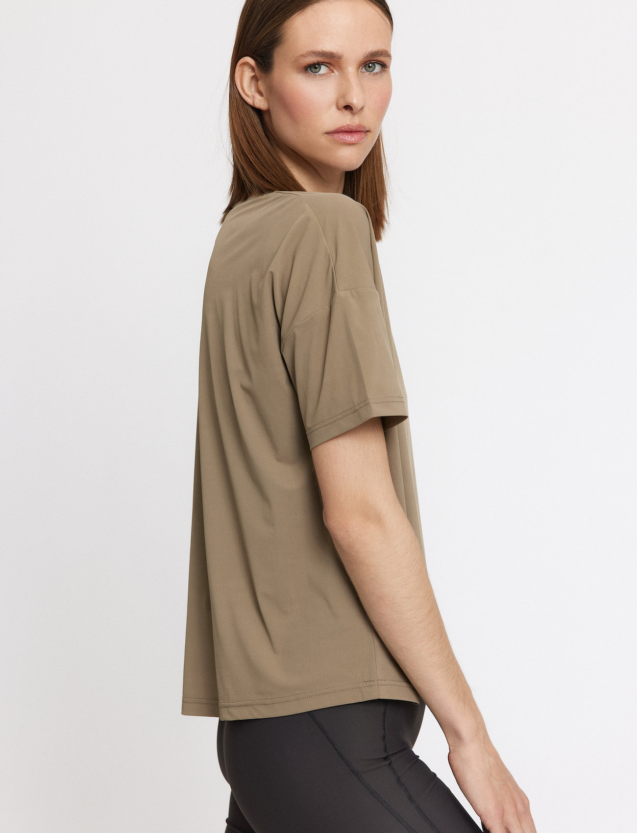 Rethinkit Studios Vela Loose Tee - Brown - XS 1