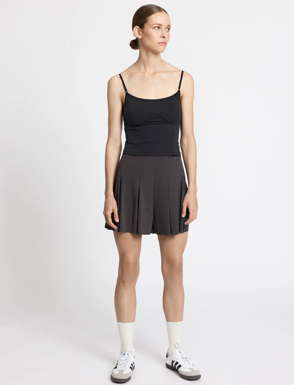 Rethinkit Studios - Butter Soft Top True to Body - tanktops - black - 0